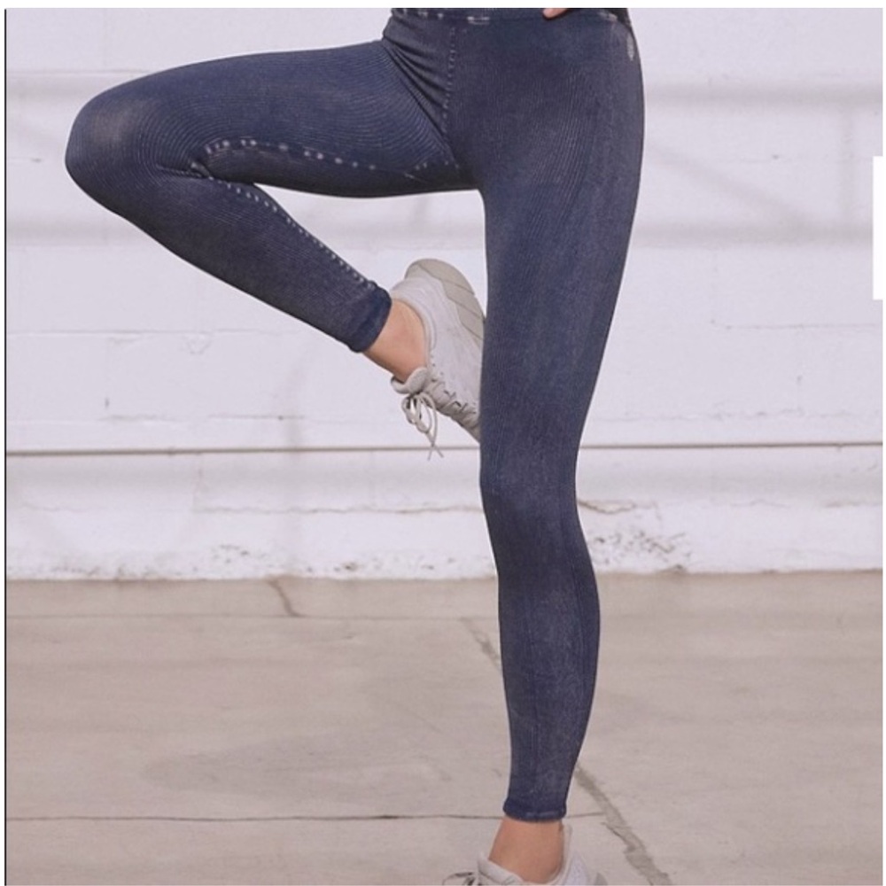 FP Movement Vintage Navy Wash Happiness Runs High Rise 7/8 Length Leggings XS/S